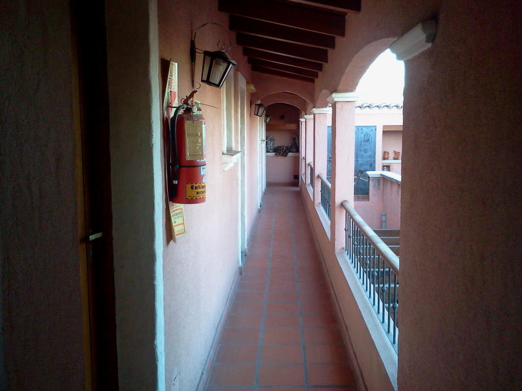 Hostal Terrazas Del San Bernardo 萨尔塔 外观 照片