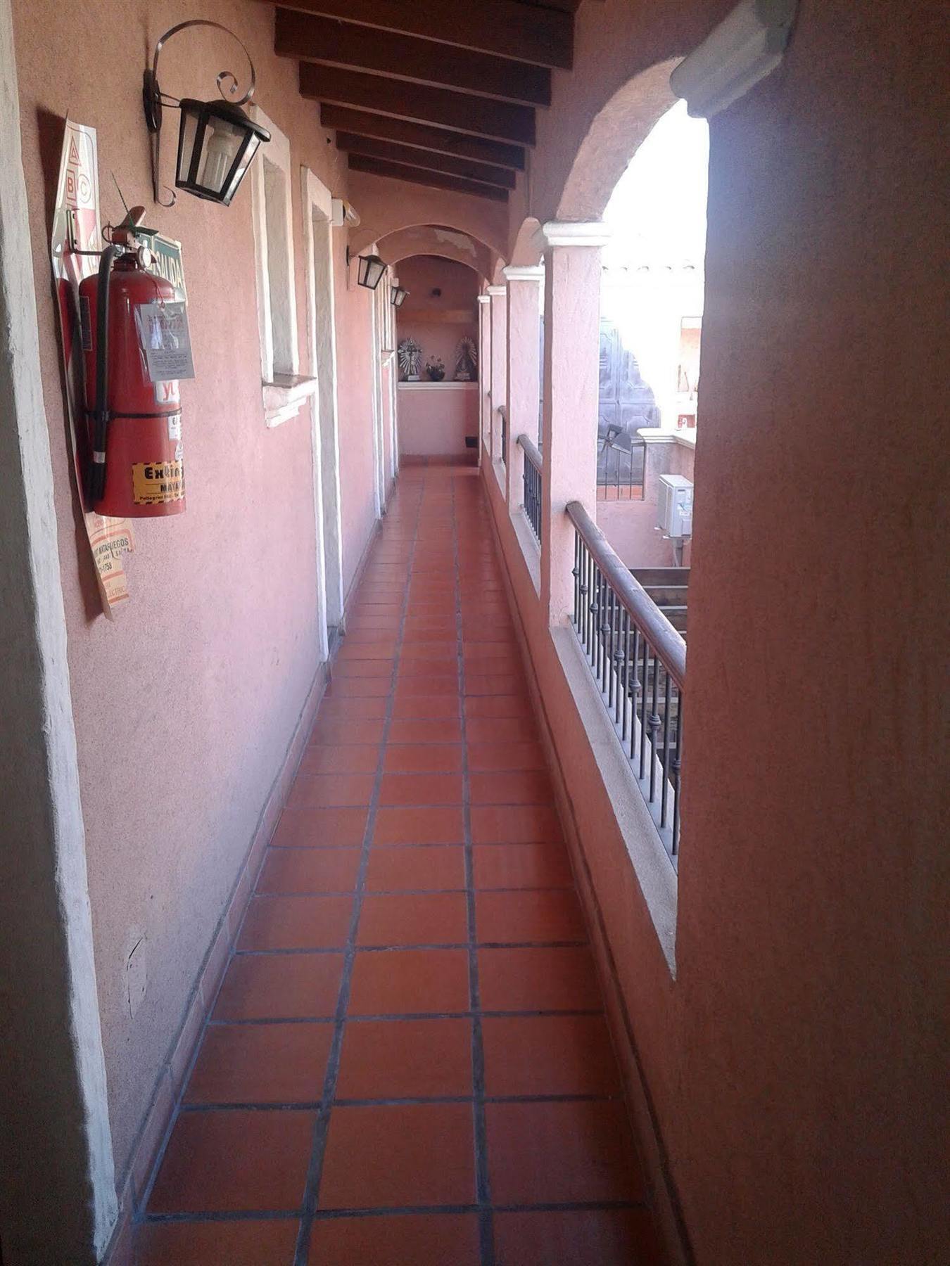 Hostal Terrazas Del San Bernardo 萨尔塔 外观 照片