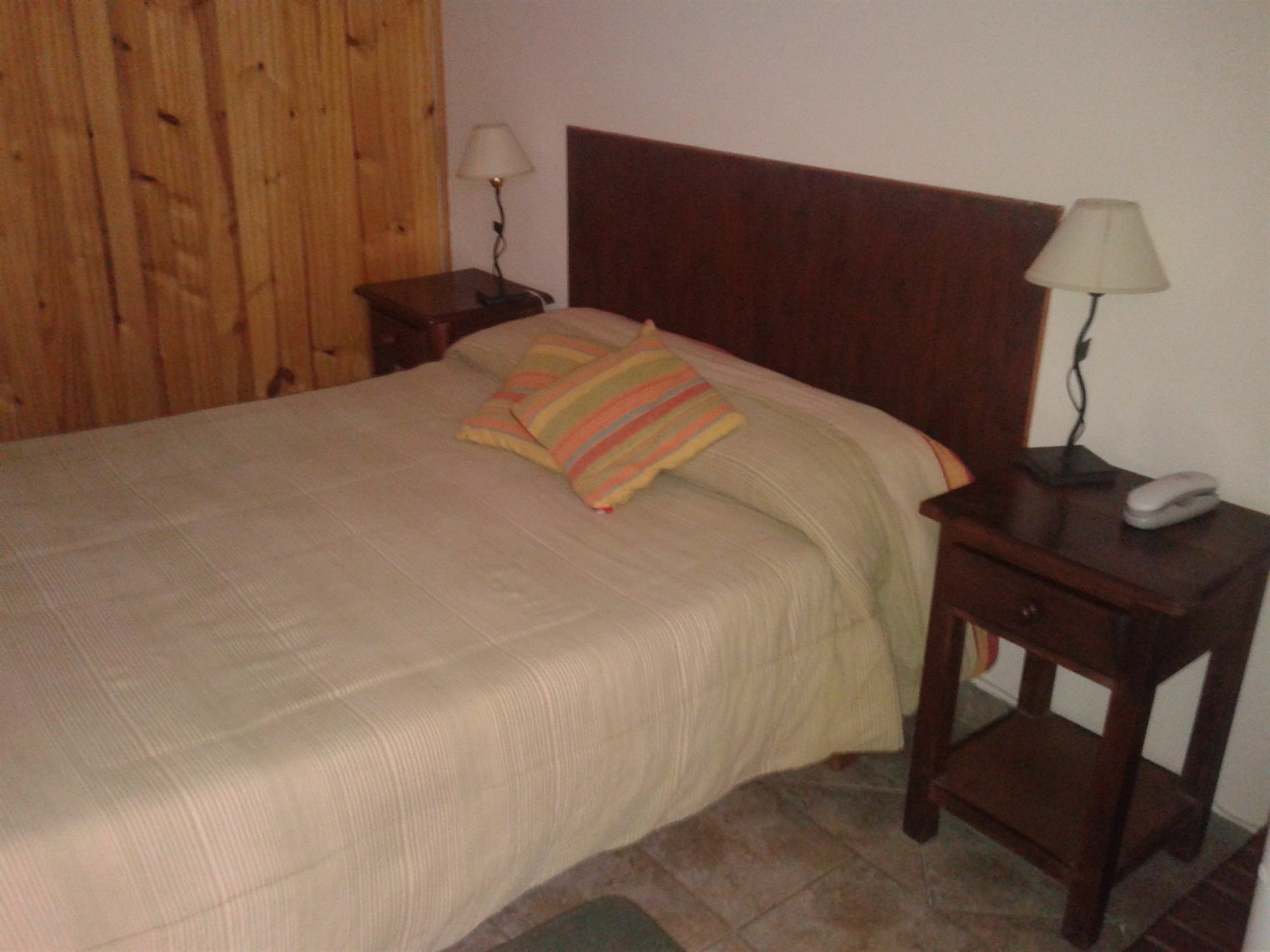 Hostal Terrazas Del San Bernardo 萨尔塔 外观 照片